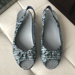 CROCS blue wedge